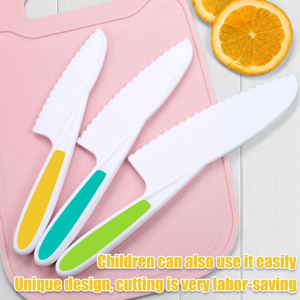 New Kids Cooking Cutter Set Kids Knife Toddler Wooden Cutter Cooking Plastic Fruit Knives to Cut Fruits Crinkle Kitchen Supplies - lojaesperanto